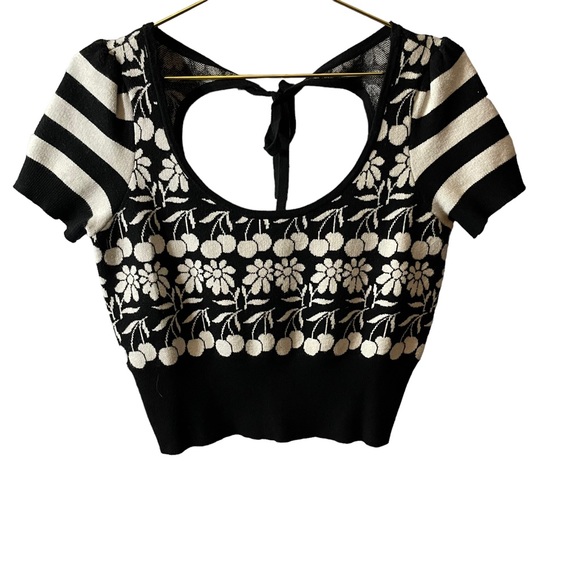 Anthropologie Maeve Trixie Black and White Cropped Sweater Tee Size Small - Picture 3 of 11